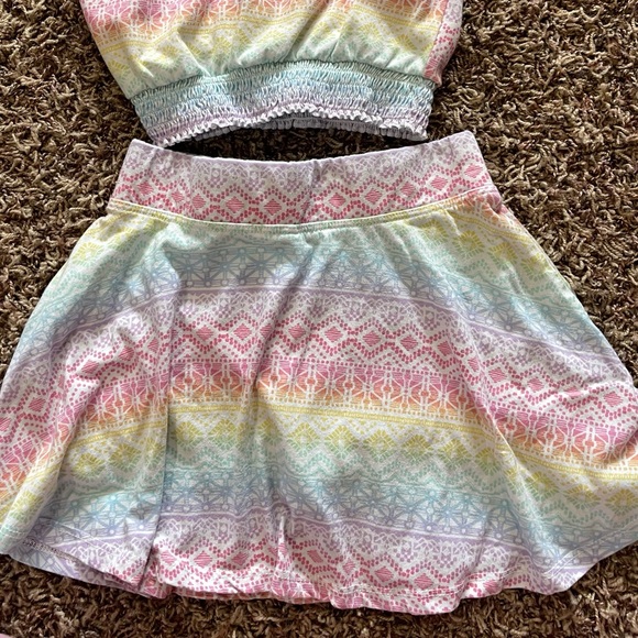 Matching set. Spring colors. - Picture 2 of 2